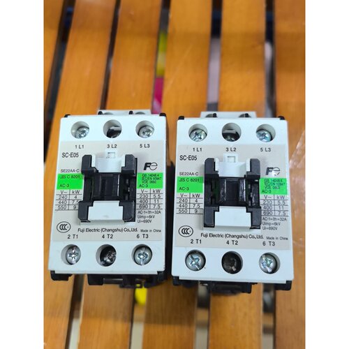 议价接触器SCE05SE22AAC线圈电压AC2维修