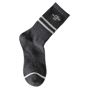 鲨鱼裤配的袜子女款中筒秋冬运动韩国棉袜无骨长筒秋季百搭外穿潮