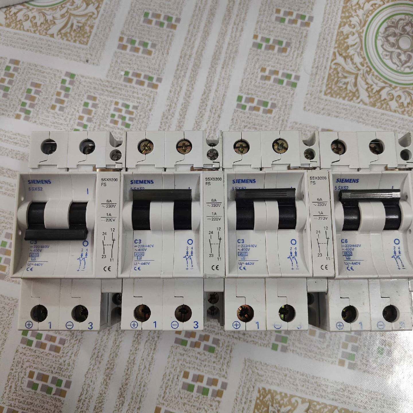 德国5sx52C6ac3a空气开关断路器带辅助