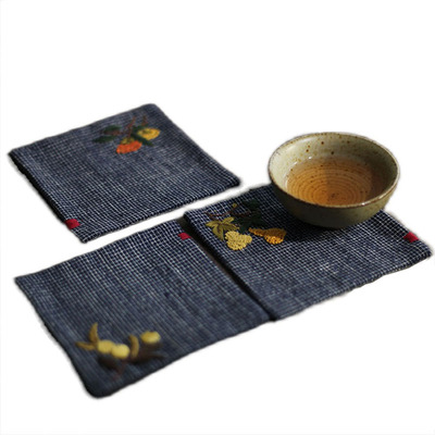 diy杯垫年代感老土布手工刺绣