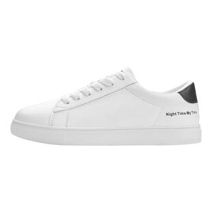 达芙妮小白鞋女款2026新款春百搭平底运动休闲配裙子爆款白色板鞋