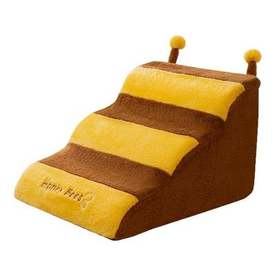 萌宠出动辅助爬坡呵护狗狗上下