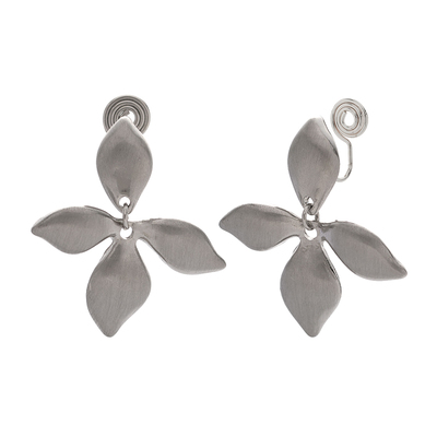 银色哑光四瓣花蚊香盘耳夹