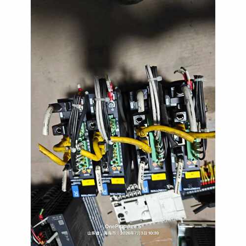 三洋SANMOTION伺服驱动器RS2A03A0KA4W00—议价