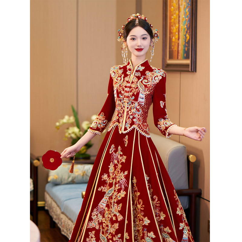 丝绒秀禾服2025新款新娘重工龙凤褂中式婚服高端显瘦秀和服小个子