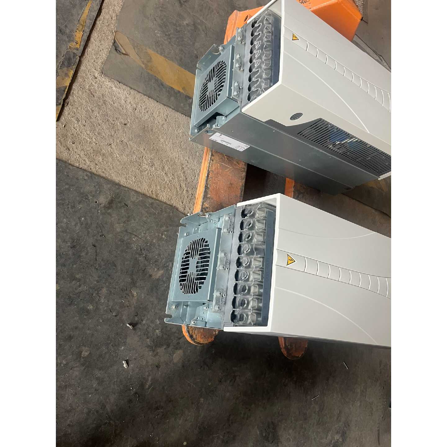 〔议价-可维修〕冲新ABB变频器 ACS510 160KW ACS510-0 全新均有