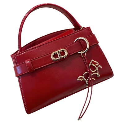 CHARLES&KEITH新年婚包斜挎凯莉