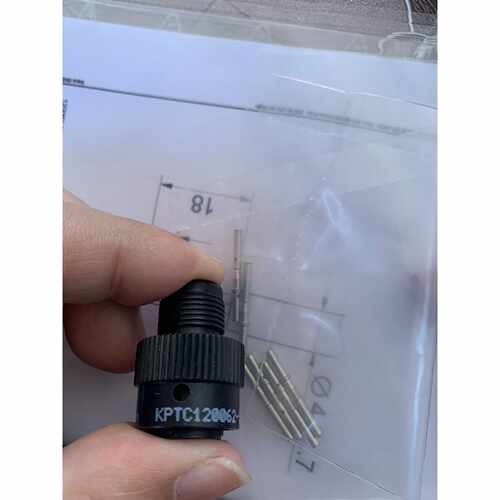 KPTC6IN10-6S六孔插头，ITT Cannon 制造—议价
