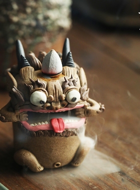 新款景德镇龙之九子饕餮倒流香炉茶宠创意礼物小摆件香薰炉流香炉