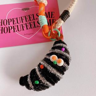 HD9350A05香蕉大人 扭扭棒色撞钥匙扣挂件车香蕉挂绳手机包创意