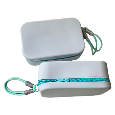 硅胶防水化妆包女士外出游泳健身旅行洗漱包便携手提收纳袋大容量