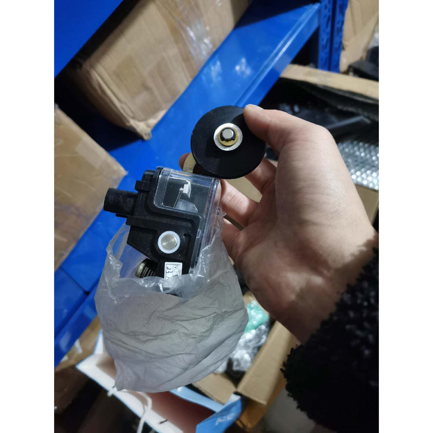 议价三菱电梯底坑开关极限开关急停开关井道原厂全新可维修