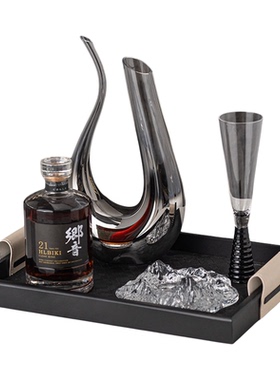 现代轻奢样板间桌面酒具装饰摆件展厅高级感吧台醒酒器酒杯收纳盘