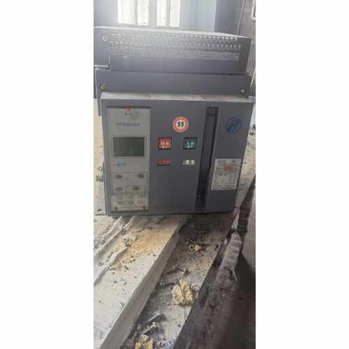 溢价-HSW1-2000，1250A断路器，未使用过的，联系