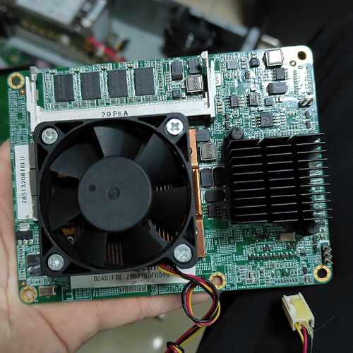 溢价-PRA-COM-QM67 V8.3 模块主板，SR02W C