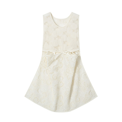 ARRIVING透纱花朵云绣花防晒罩衫