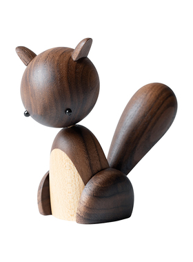 可爱松鼠木质装饰品摆件