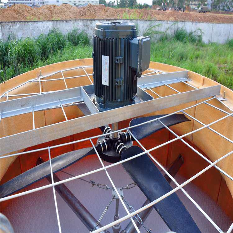 厂家供应100T高温圆形玻璃钢逆流式60冷却塔150T散热降温水塔价格