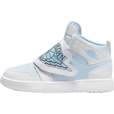 耐克小童轻便耐磨篮球鞋