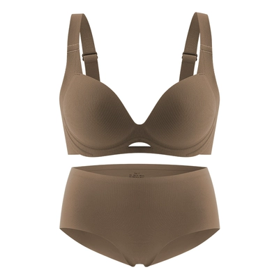 大胸显小收副乳显胸小无钢圈文胸