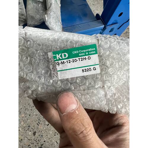 询价下单几乎全新CKD气缸 STG-M-12-20-T2H-D
