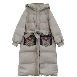 楚馨新中式重工刺绣连帽羽绒服女中长款收腰显瘦高端外套鹅绒服