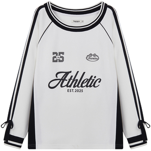 TEENIEWEENIE bearnova26春季新款女装一字肩球衣风印花长袖卫衣