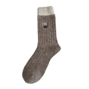 刺绣动物可爱袜子女绵羊毛中筒袜秋冬季加厚款保暖堆堆居家复古风