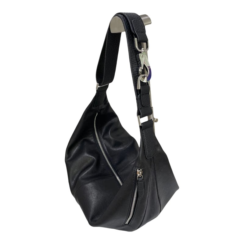 LE同款秋冬大容量通勤月牙包