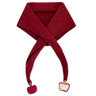 2025新款可爱苹果挂坠针织三角围巾女秋冬季保暖百搭毛线披肩围脖