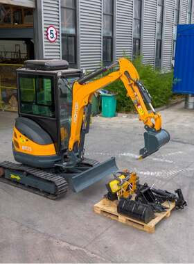 HIGHTOP挖掘机厂家 HT25液压建筑工程小挖机 出口澳洲小型挖掘机