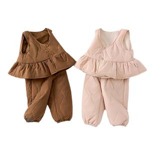童泰女宝宝套装冬季夹棉儿童衣服女童外出可爱花边马甲裤子童装