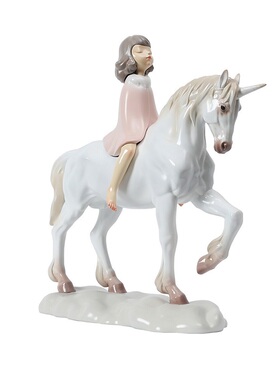 梦影少女勇敢的心艺术风酒柜摆件