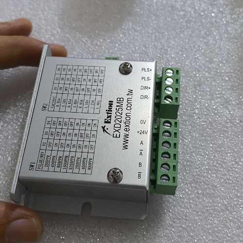 议价台湾EXTION步进驱动器EXD2025MB，拆机件，成色几