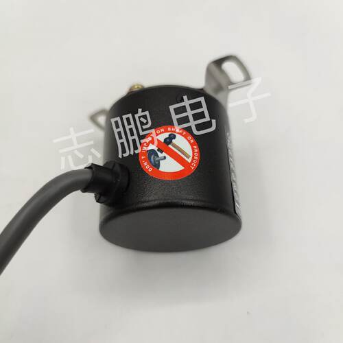 议价专业销售OMRON编码器 E6D-CWZ2C 5000 P/R 0.5M 全新原装正品