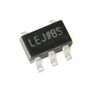 原装正品 ADP150AUJZ-3.3-R7 SOT-23-5 150mA CMOS线性稳压器芯片