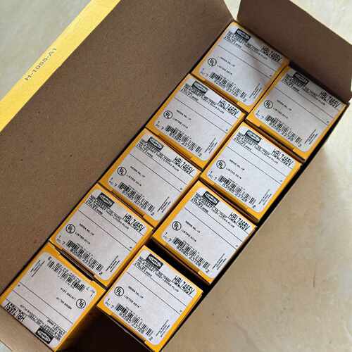 HUBBELL插头HBL7465V，现货包邮，单个价