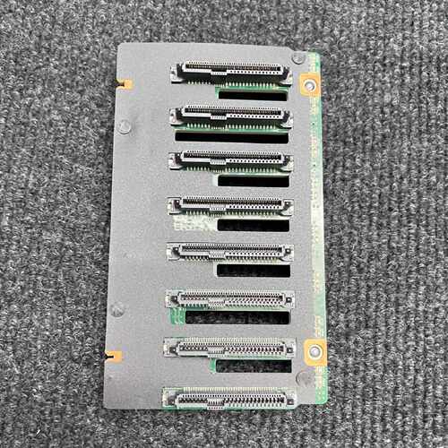 TYAN 2U 8盘2.5寸U2 PCIE 5.0 MCIO X8 GEN5.0硬盘背板拆机99新
