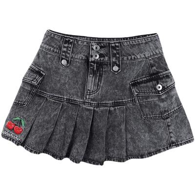 lalabobo2023刺绣短裙