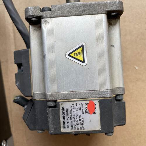 议价松下200W驱动MADKT1507E电机MSMJ022G1U维修