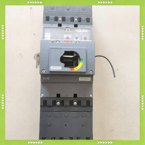 塑壳断路器  3VT9300-3HA20，实物图拍照，成色如【问价】
