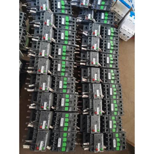 在线议价施耐德LC1E0910接触器 LRE08热继电器 成色九新