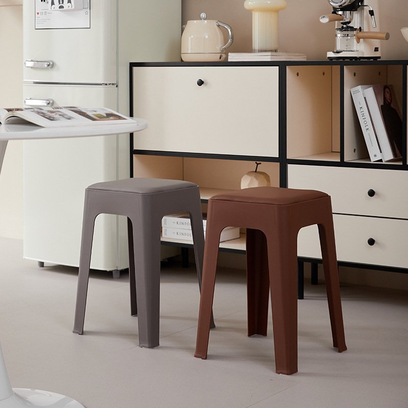 塑料凳子家用可叠放加厚软包方凳方便收纳简约高板凳防滑餐桌椅子