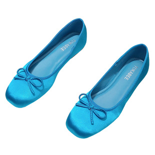 平底温柔晚晚鞋法式浅口单鞋女蓝色2025春秋新款锻面银色芭蕾舞鞋