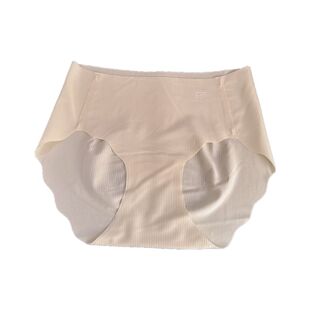 瞬间清凉 零度冰丝无痕立体蜜桃臀高弹无痕三角内裤女棉裆中低腰