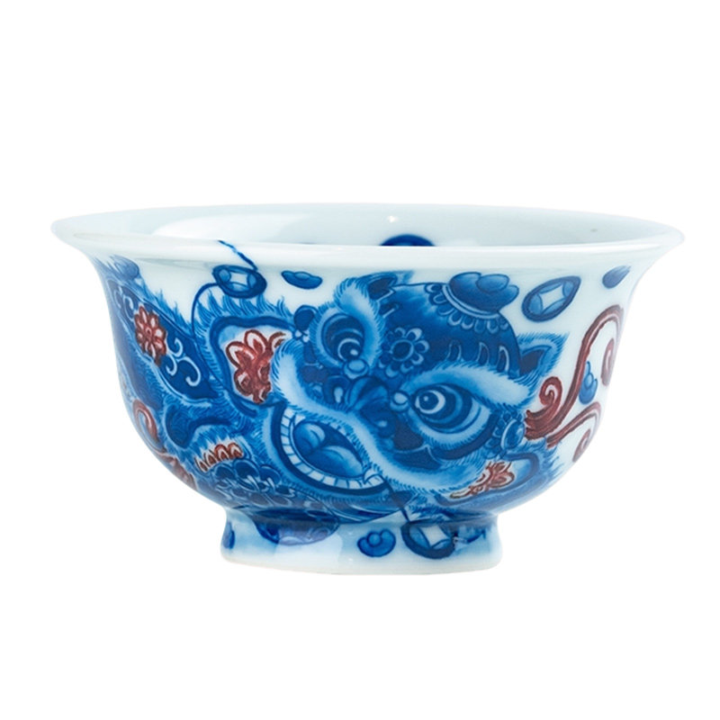 正德山房永明尚玩财运亨通醒狮白菜压手杯手绘青花釉里红主人茶杯