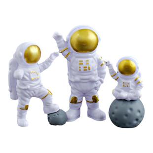 宇航员蛋糕装饰月球火箭航天员星球灯摆件儿童烘培甜品台插牌插件