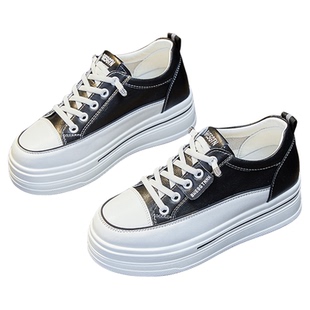 内增高女鞋隐形新款小个子百搭厚底松糕鞋超火显脚小一脚蹬小白鞋