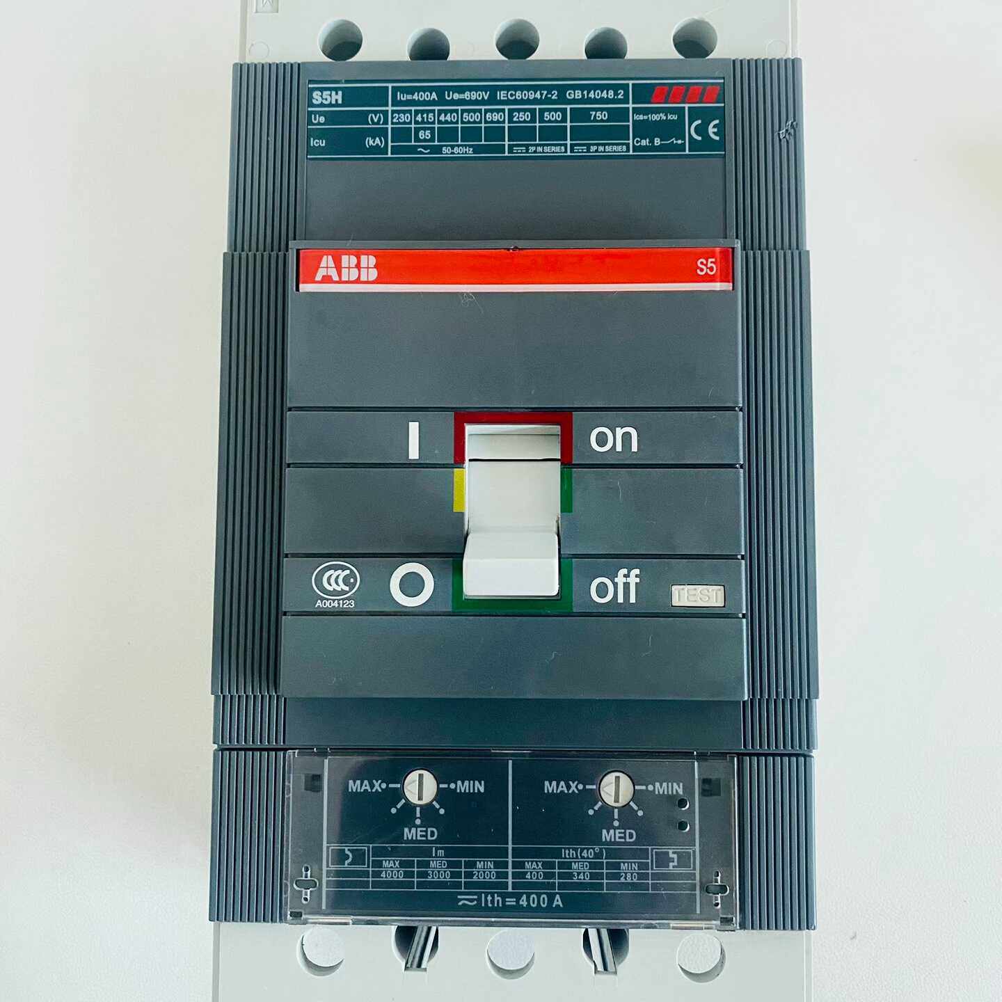 ABB塑壳断路器空气开关S5H400A--议价商品