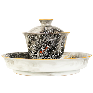 圣山景德镇手绘粉彩墨龙茶具盖碗套组手绘龙腾吸水茶具泡茶盖碗